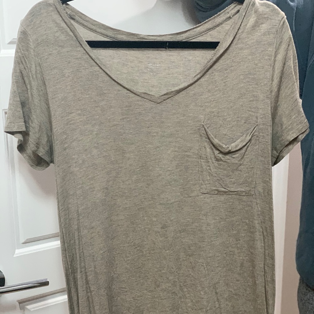 Comfortable v neck!